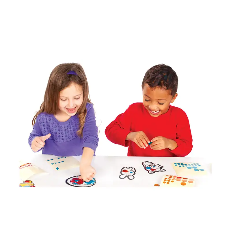 CREATIVITY FOR KIDS Unique & Fun 6226000 Sticker Suncatcher